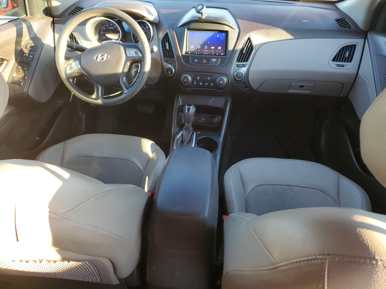 2015 Hyundai Tucson - Image 8