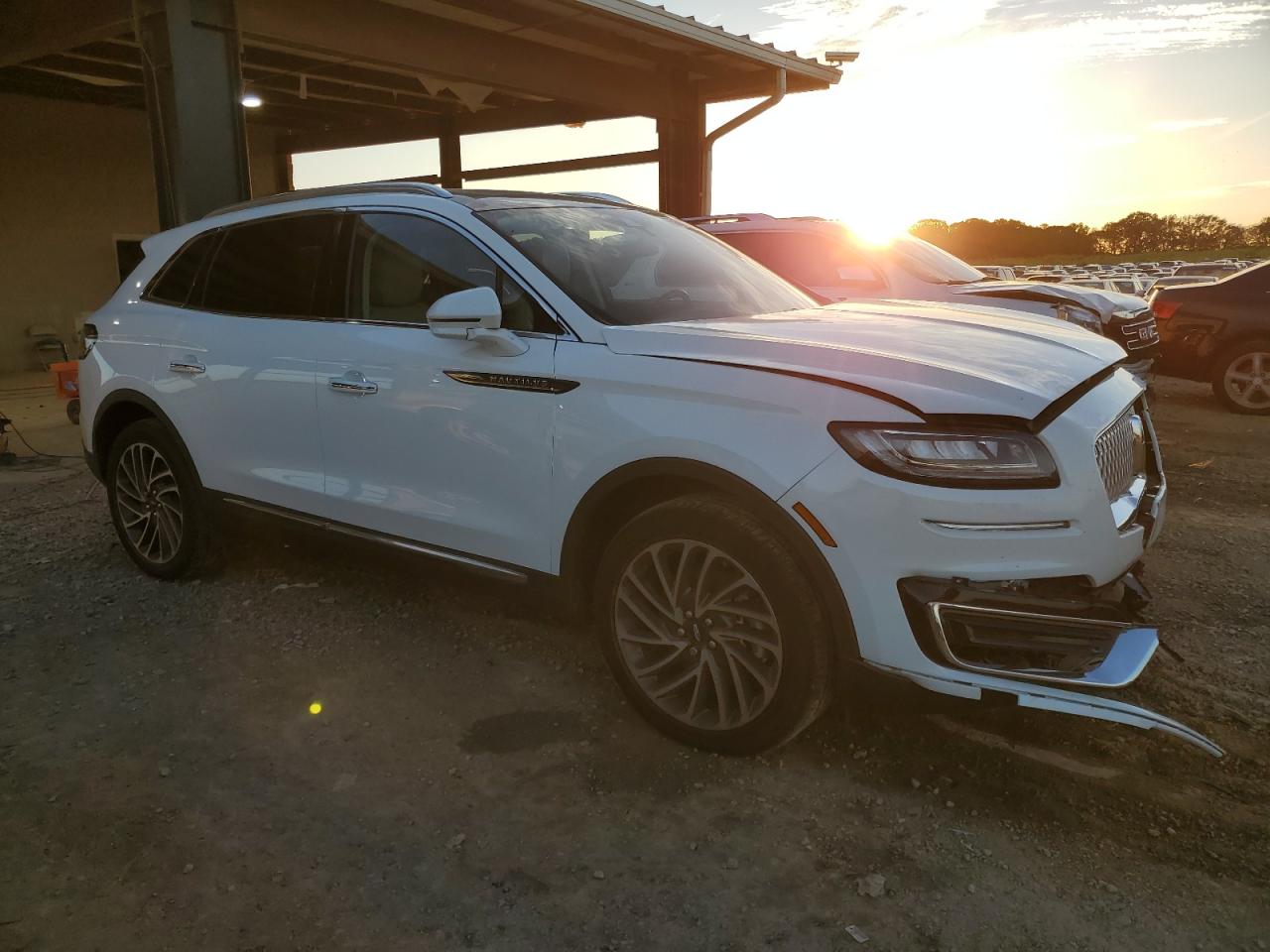 2020 Lincoln Nautilus - Image 4