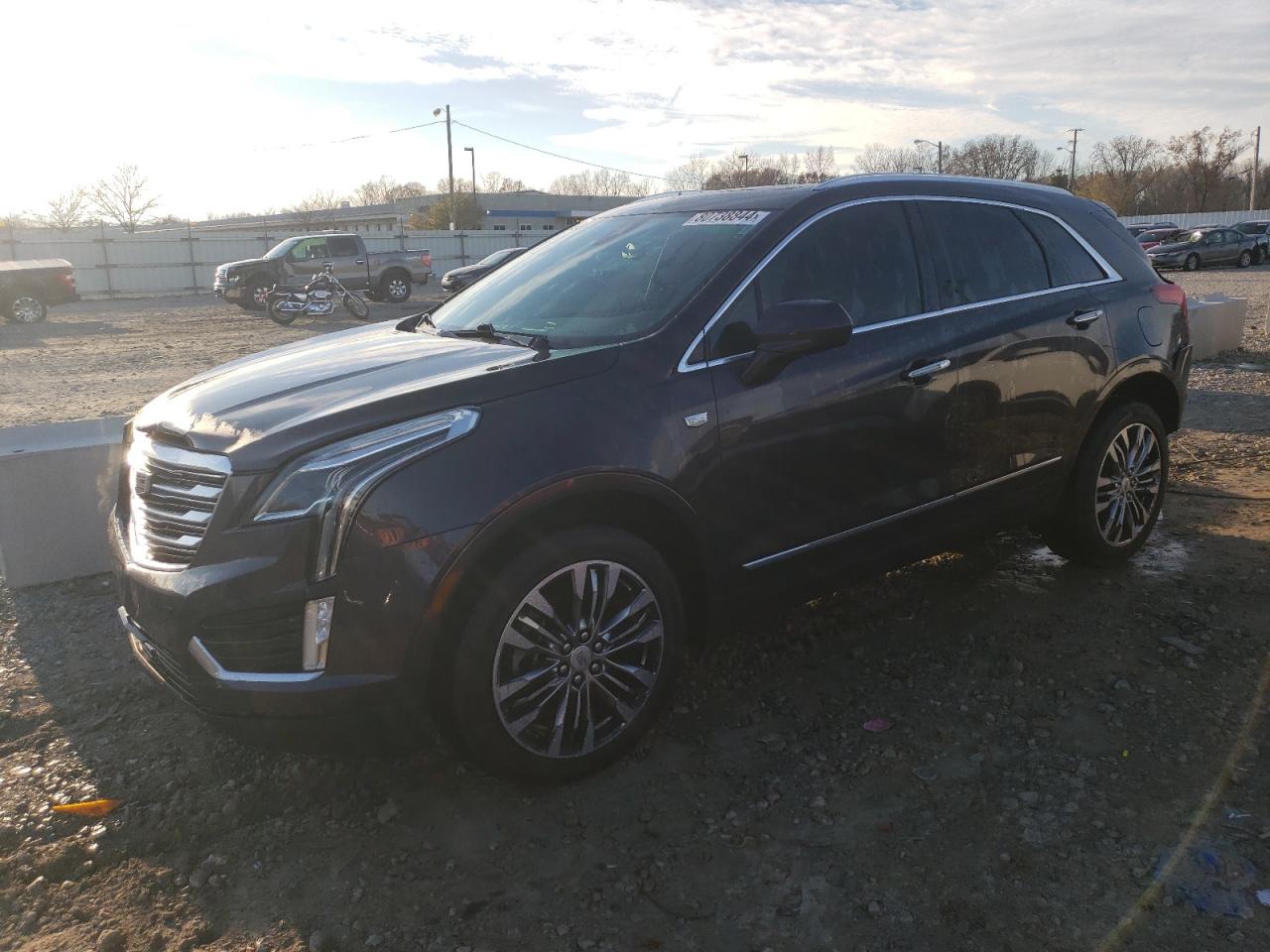 2017 Cadillac Xt5 Premium Luxury for Sale in Louisville, KY - Rear End