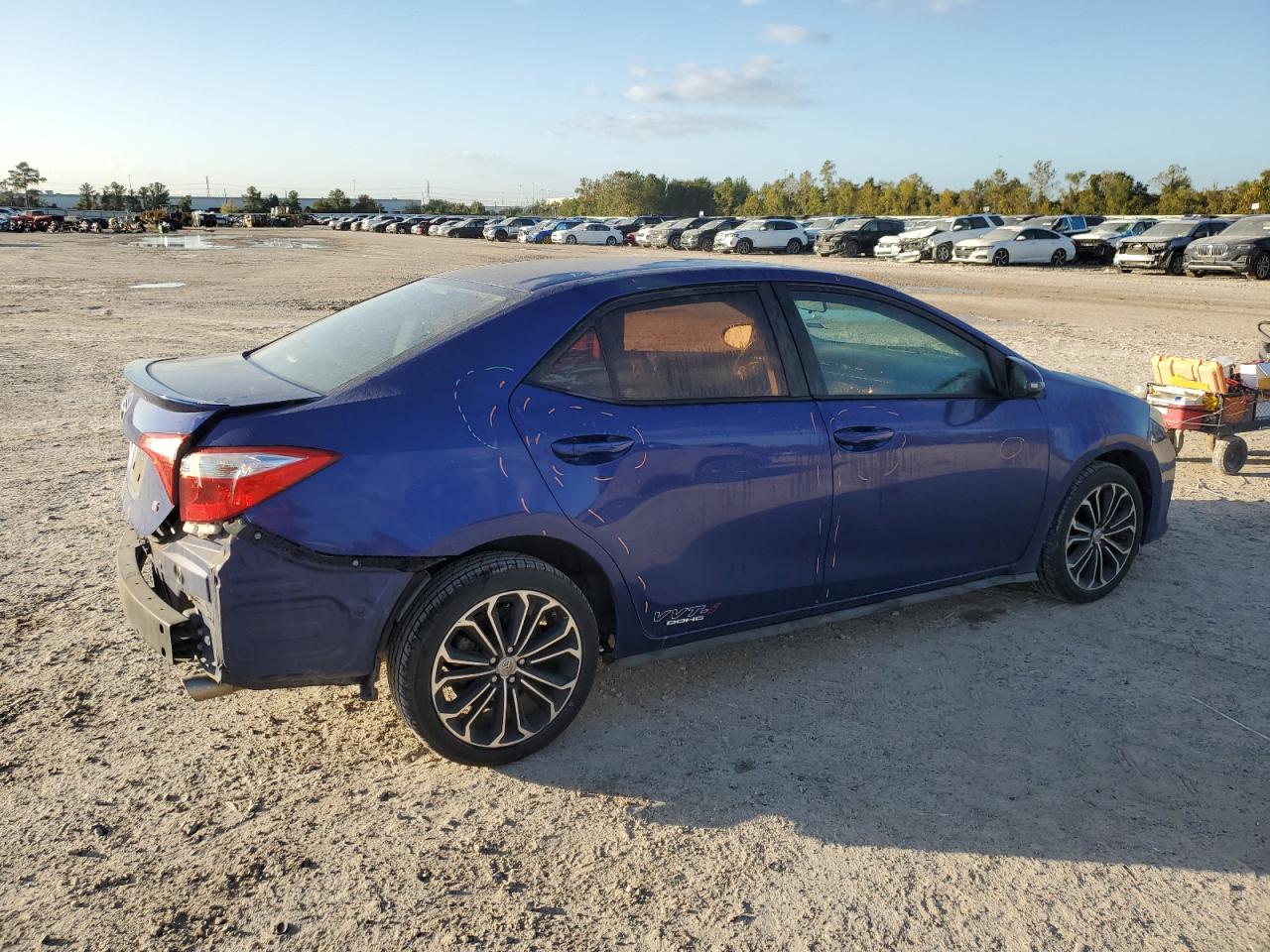 VIN 2T1BURHE4FC440769 2015 TOYOTA COROLLA no.3