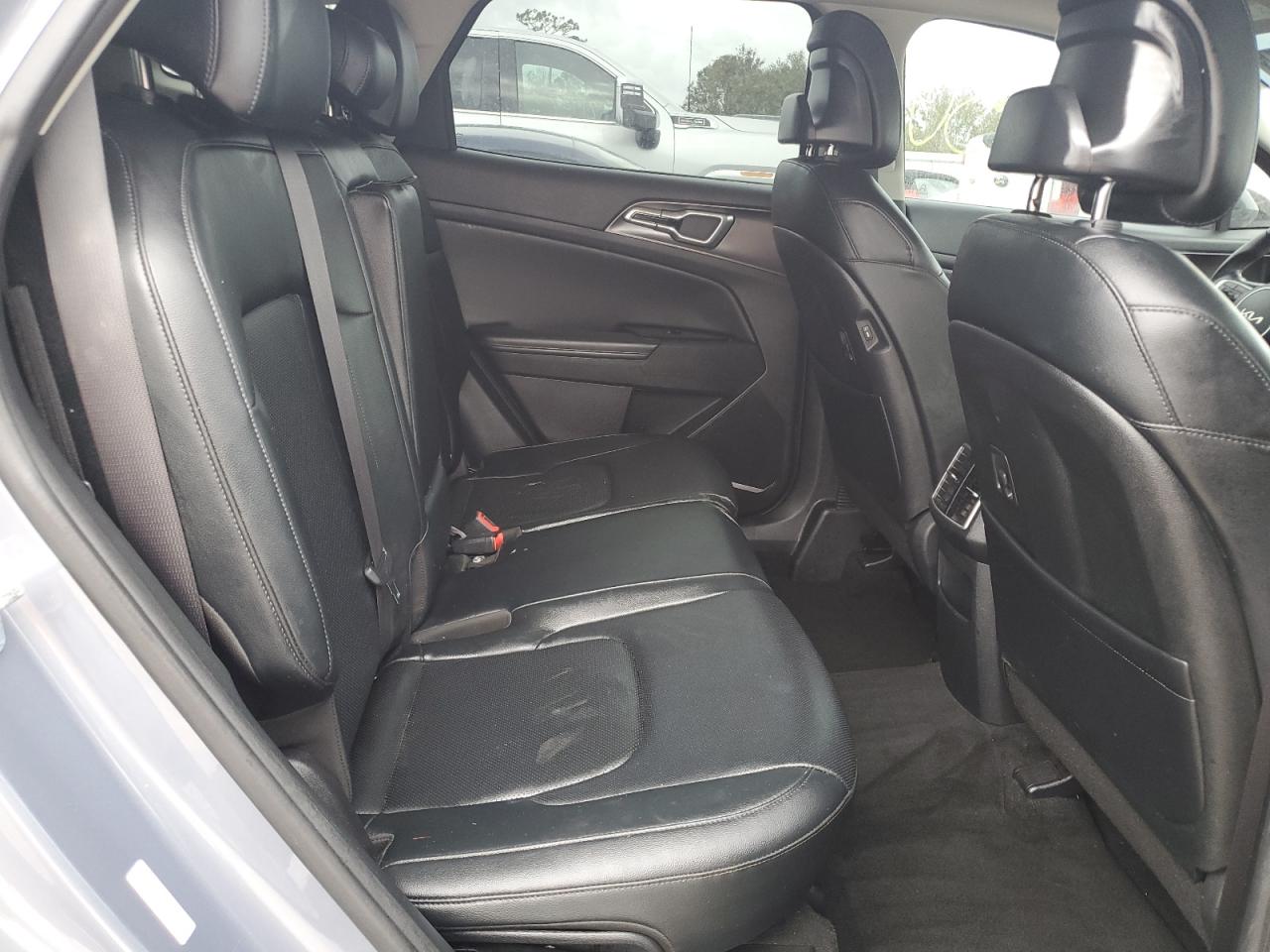 2023 Kia Sportage - Image 11