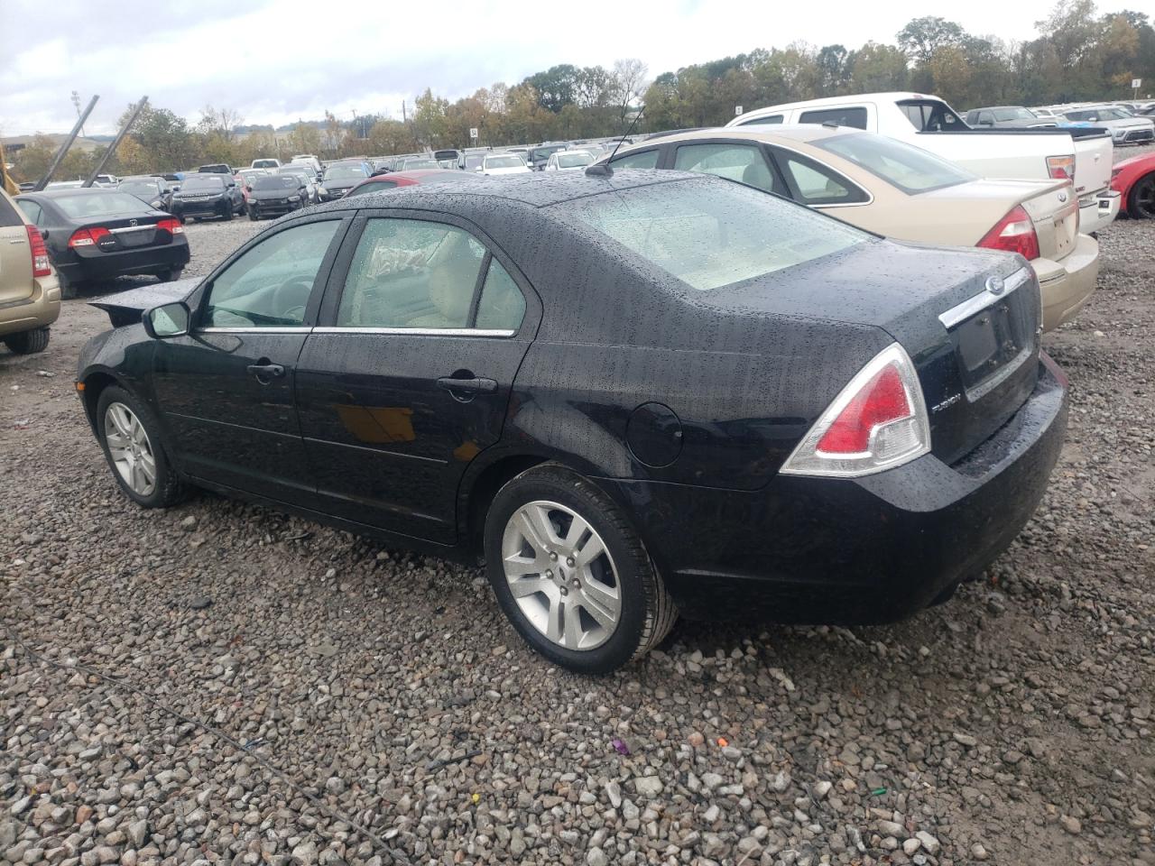 2007 Ford Fusion - Image 2