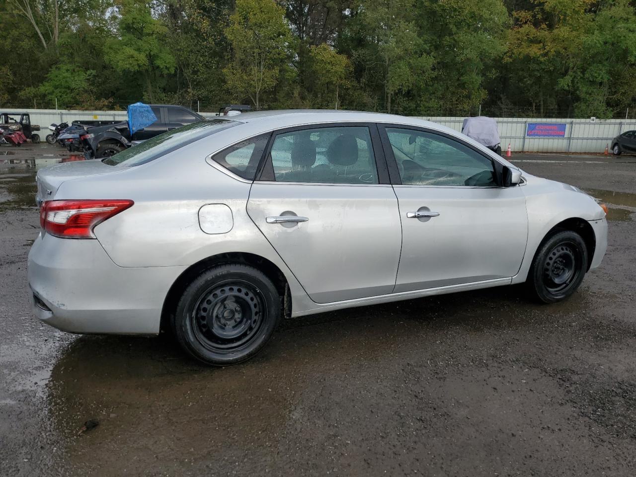 2016 Nissan Sentra - Image 3