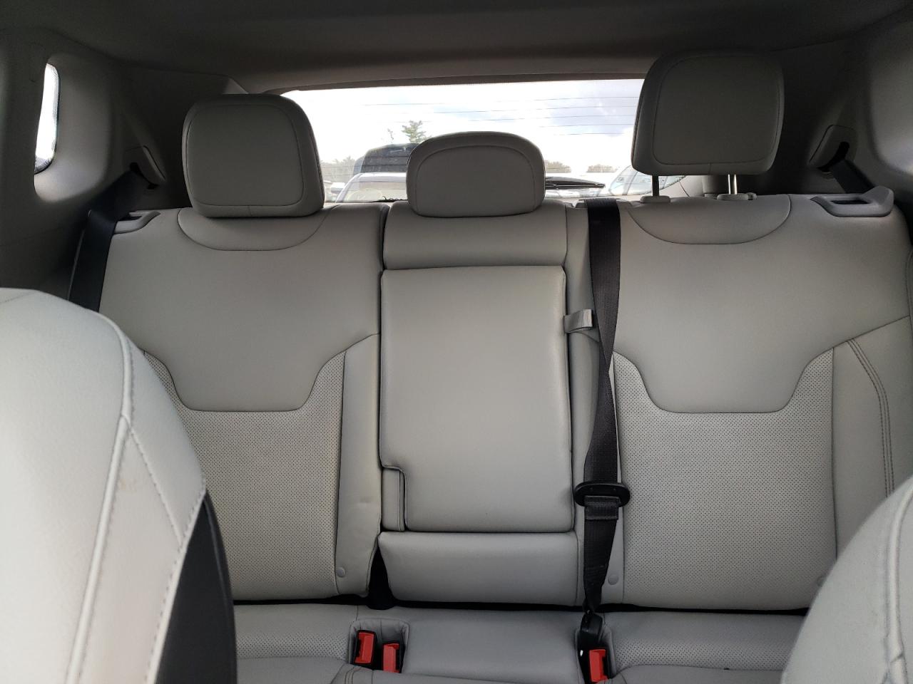 2022 Jeep Compass - Image 10