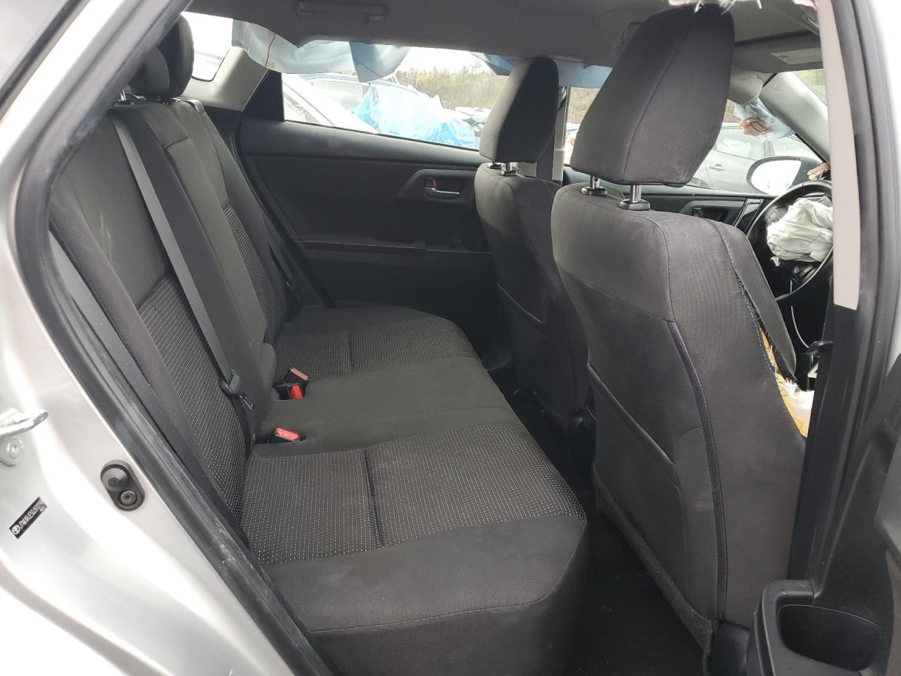 2016 Scion iM - Image 11