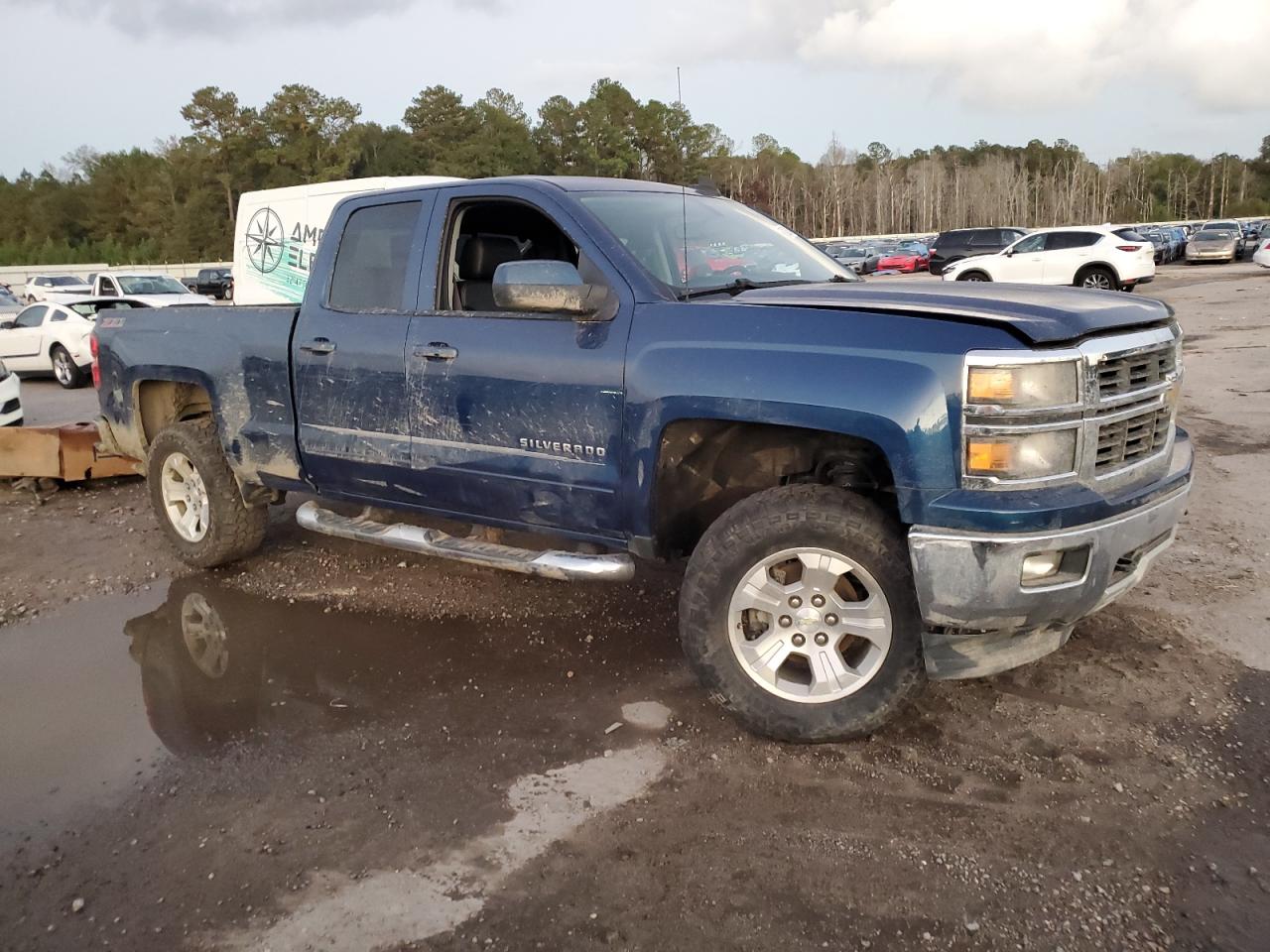2015 Chevrolet Silverado - Image 4