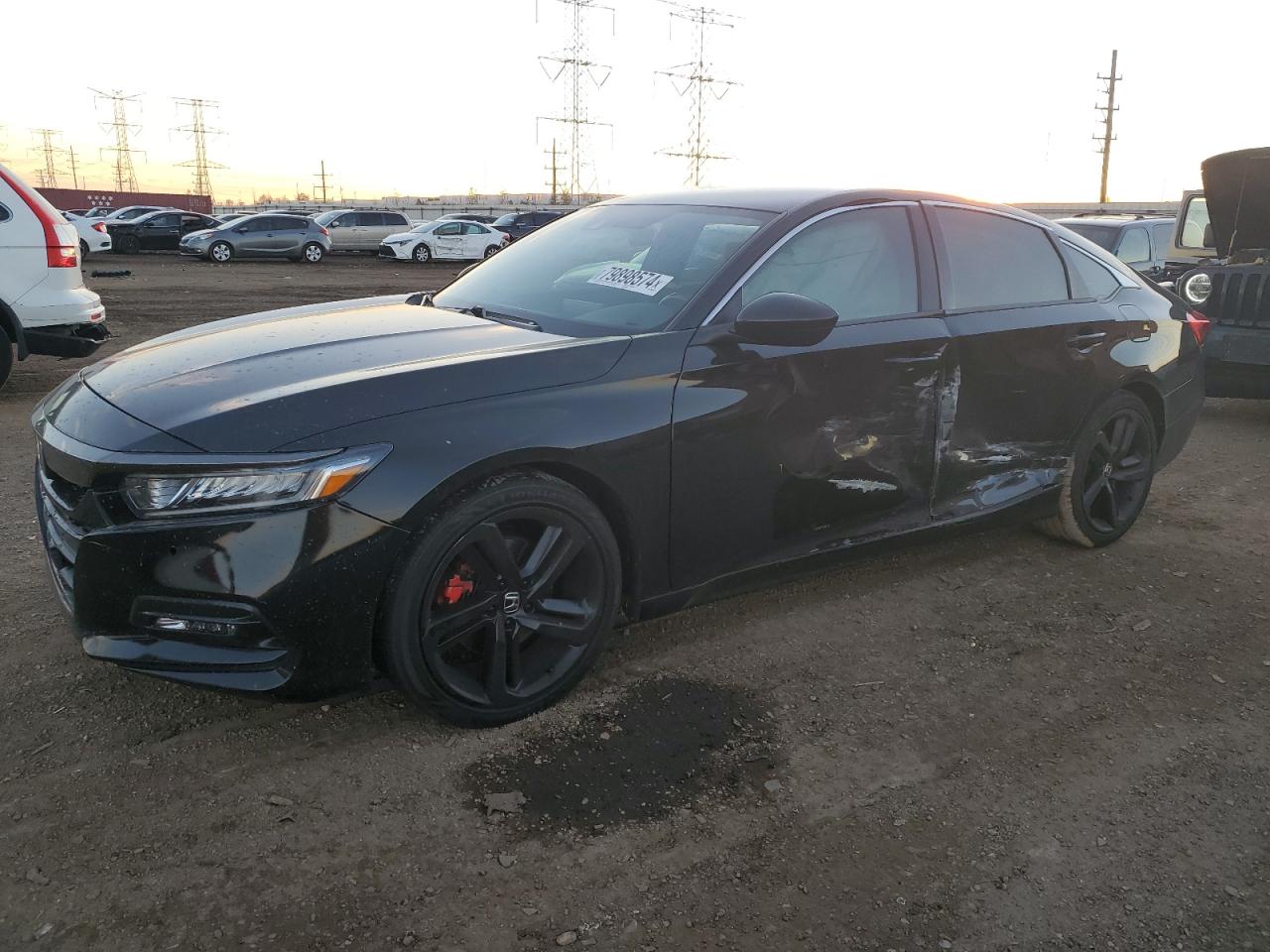 VIN 1HGCV1F31JA117699 2018 HONDA ACCORD no.1