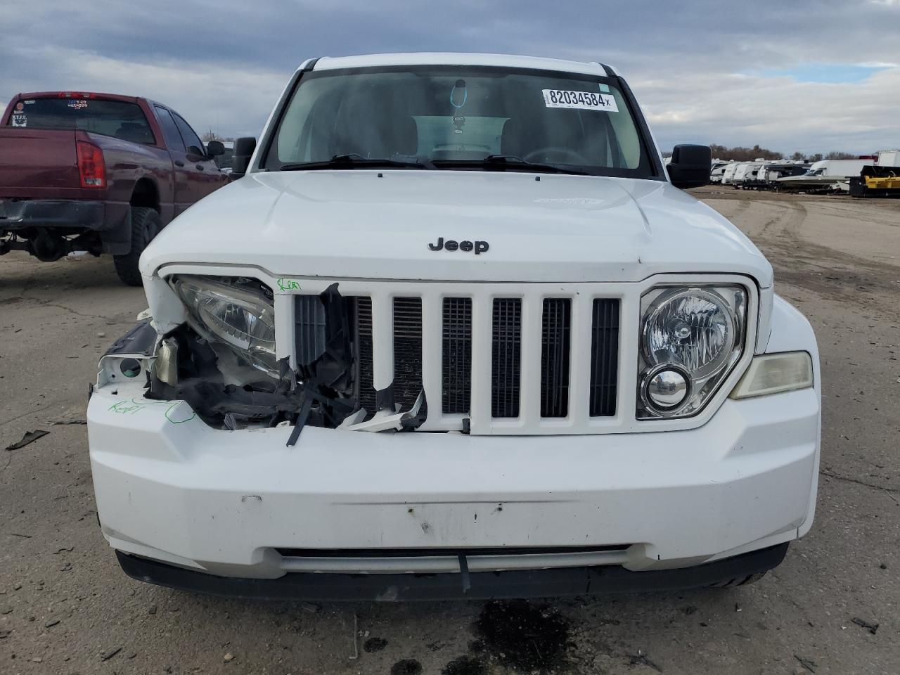 2012 Jeep Liberty (North America) - Image 5