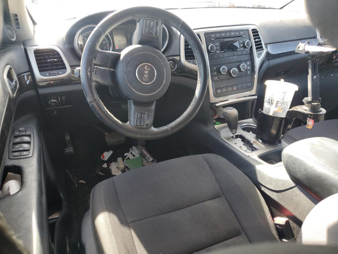 2013 Jeep Grand Cherokee - Image 8