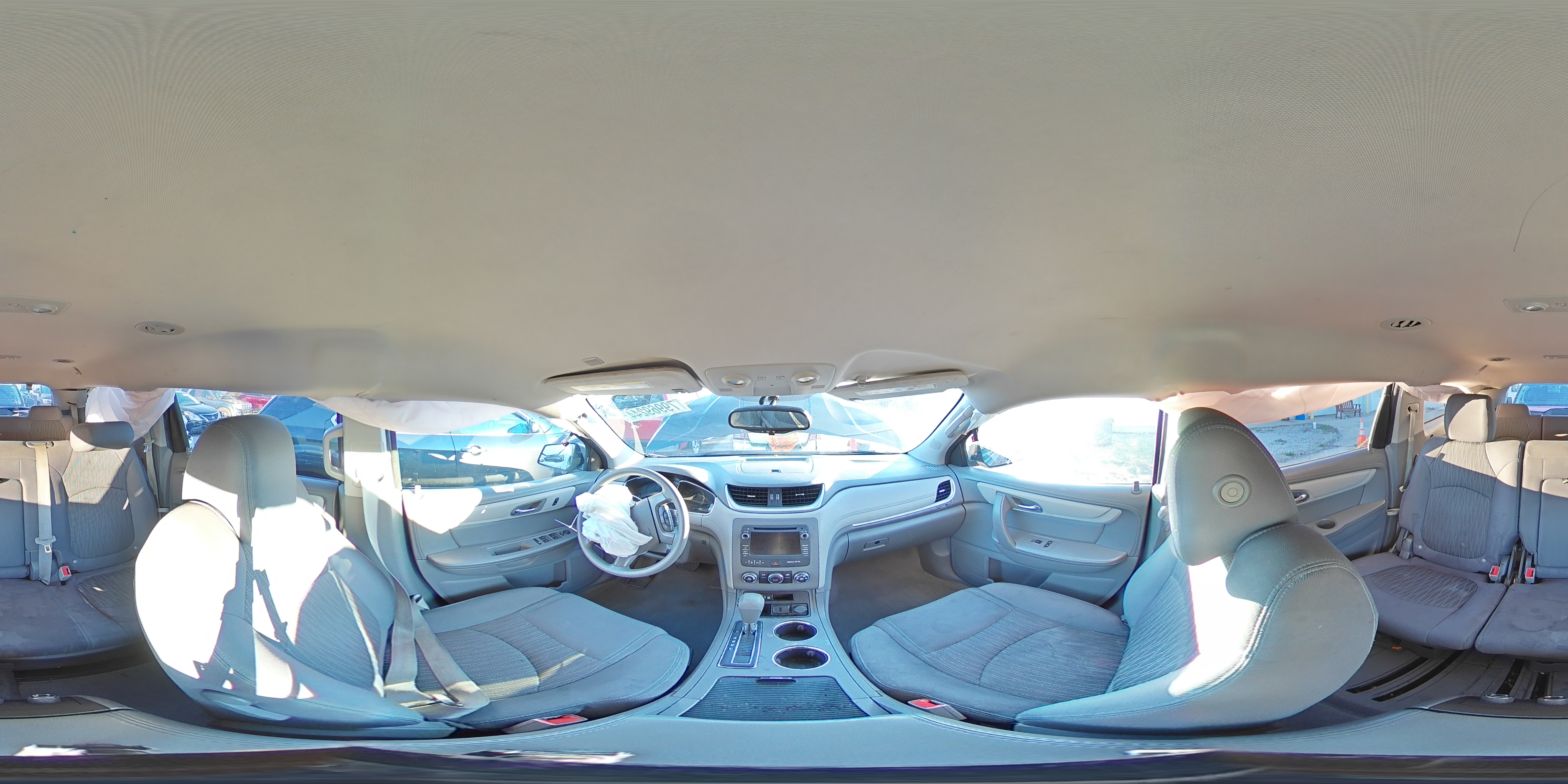 2016 Chevrolet Traverse - Image 15