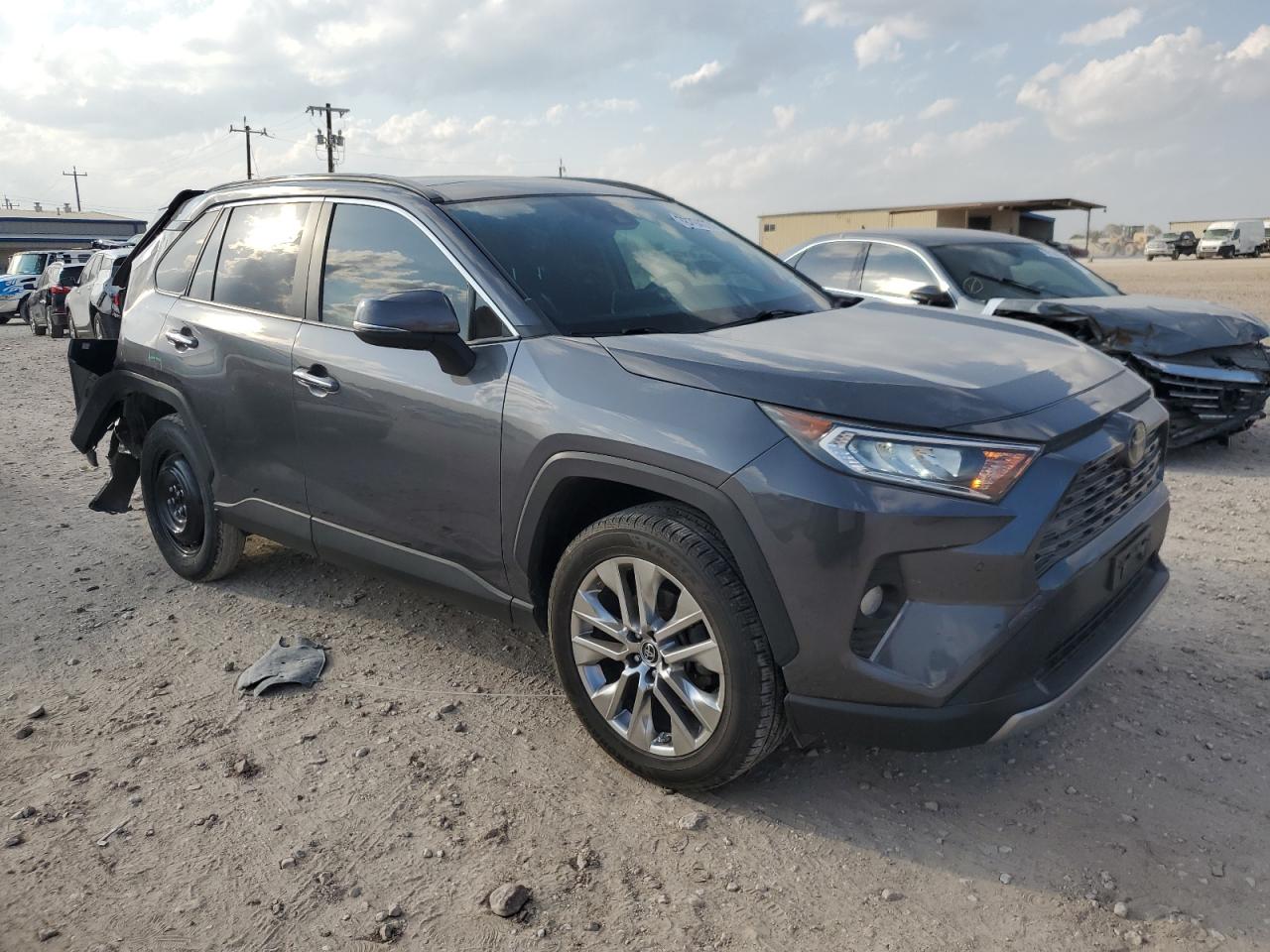 2019 Toyota RAV 4 - Image 4
