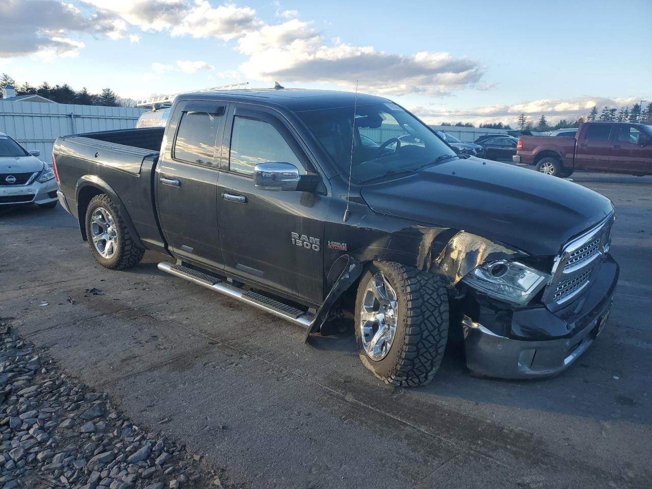 2017 RAM 1500 - Image 4