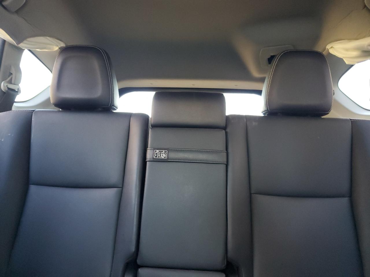 2016 Toyota RAV 4 - Image 10