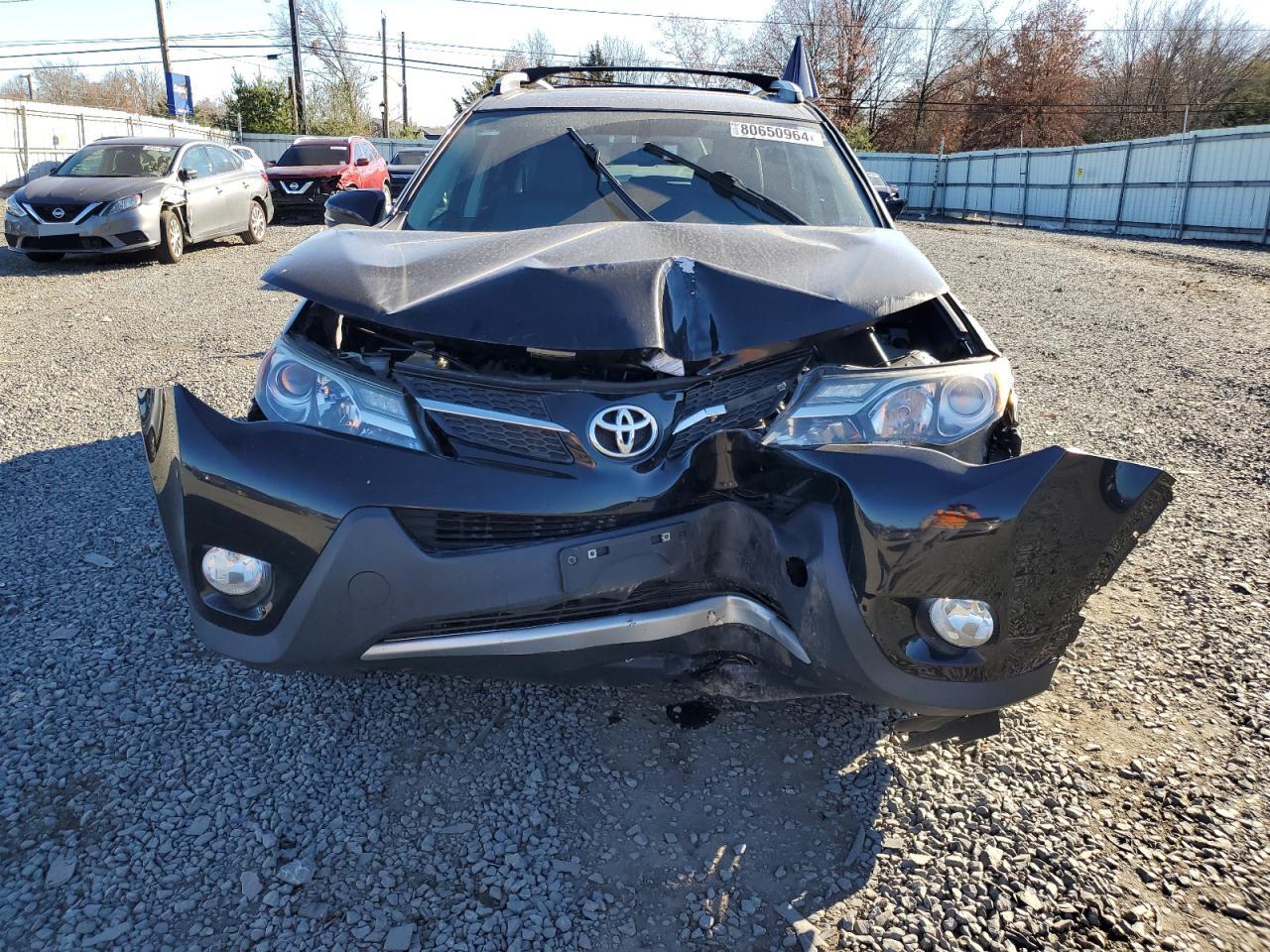 2015 Toyota RAV 4 - Image 5