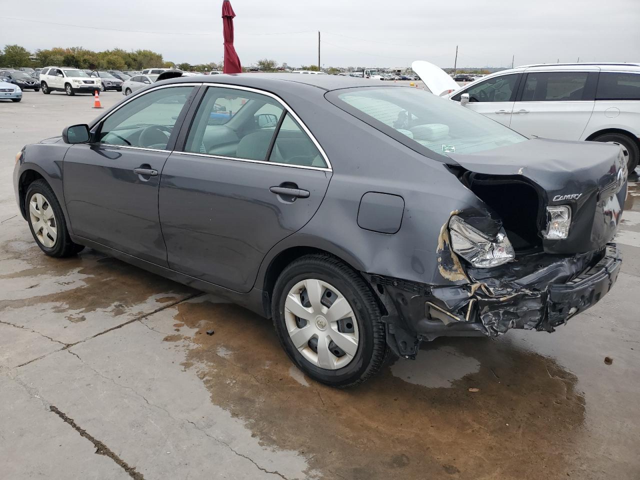 2009 Toyota Camry - Image 2