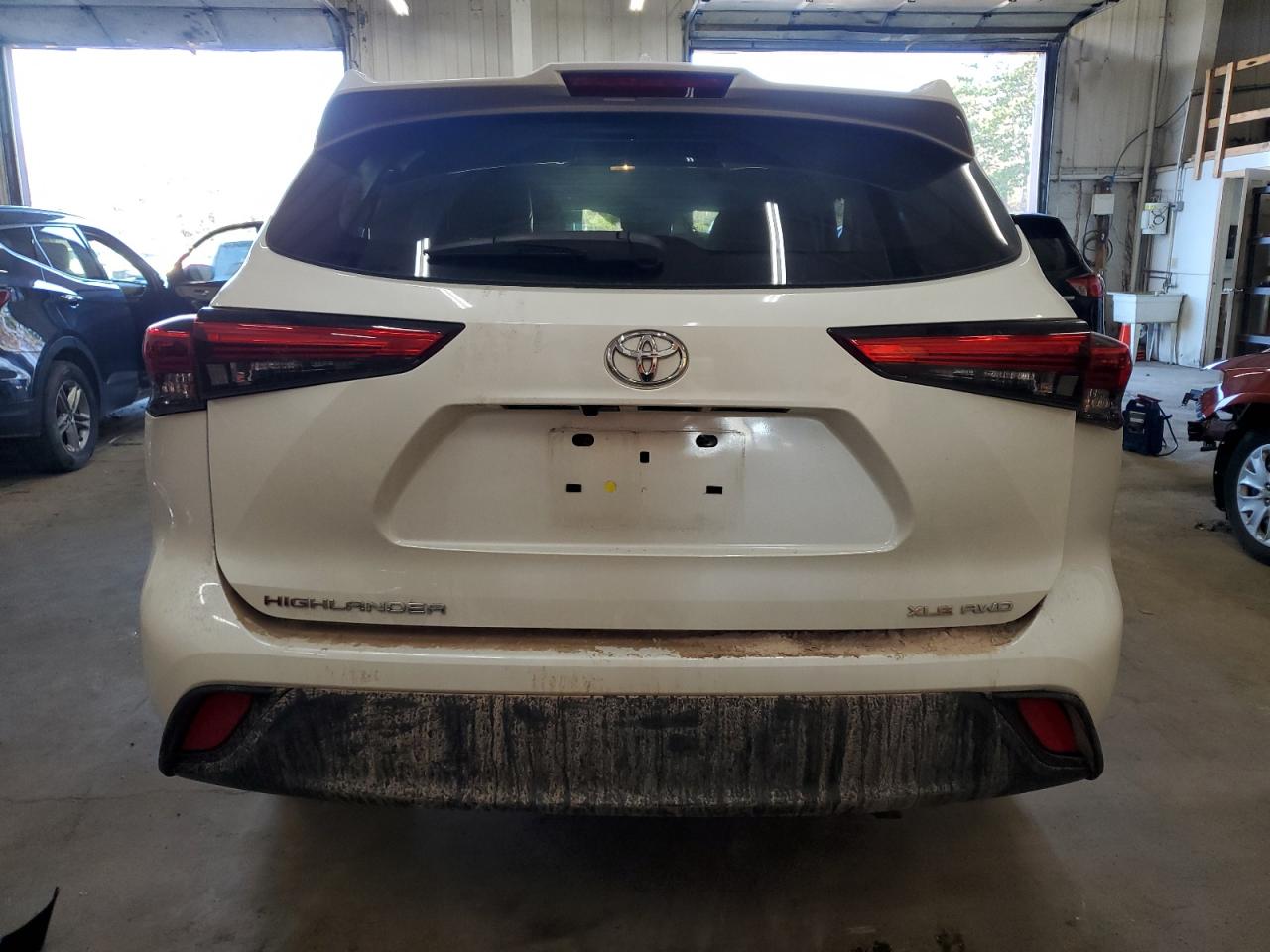 2021 Toyota Highlander Xle VIN: 5TDHZRBH2MS115542 Lot: 79777594