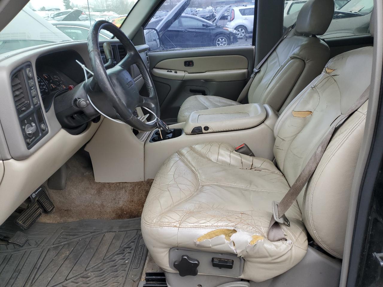 2000 GMC Yukon - Image 7