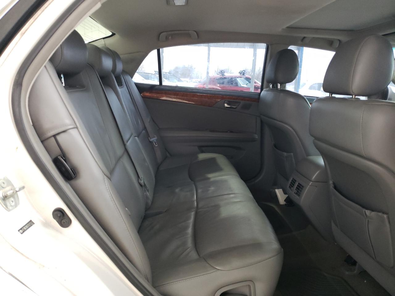 2007 Toyota Avalon - Image 10