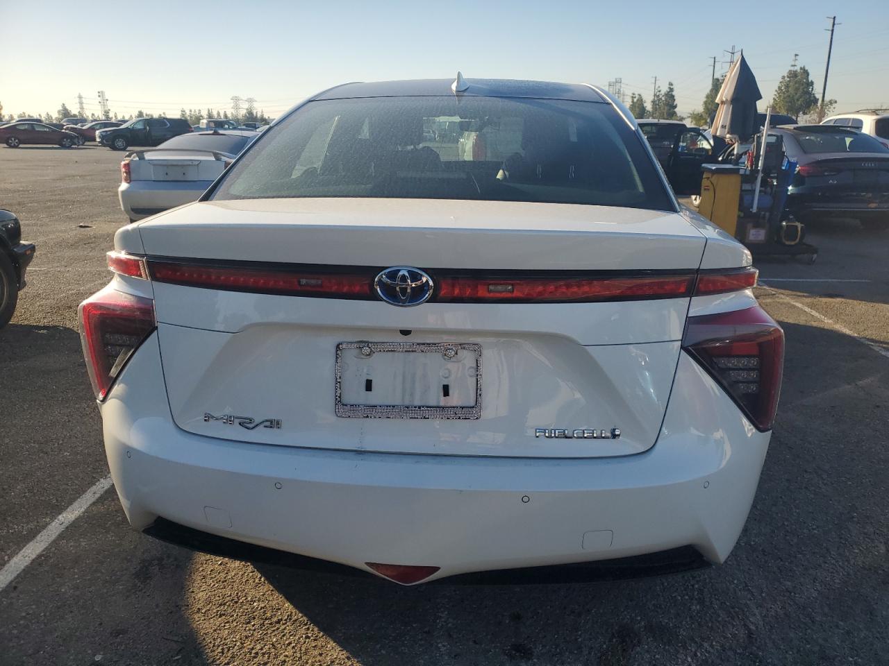 VIN JTDBVRBD6JA004922 2018 TOYOTA MIRAI no.6