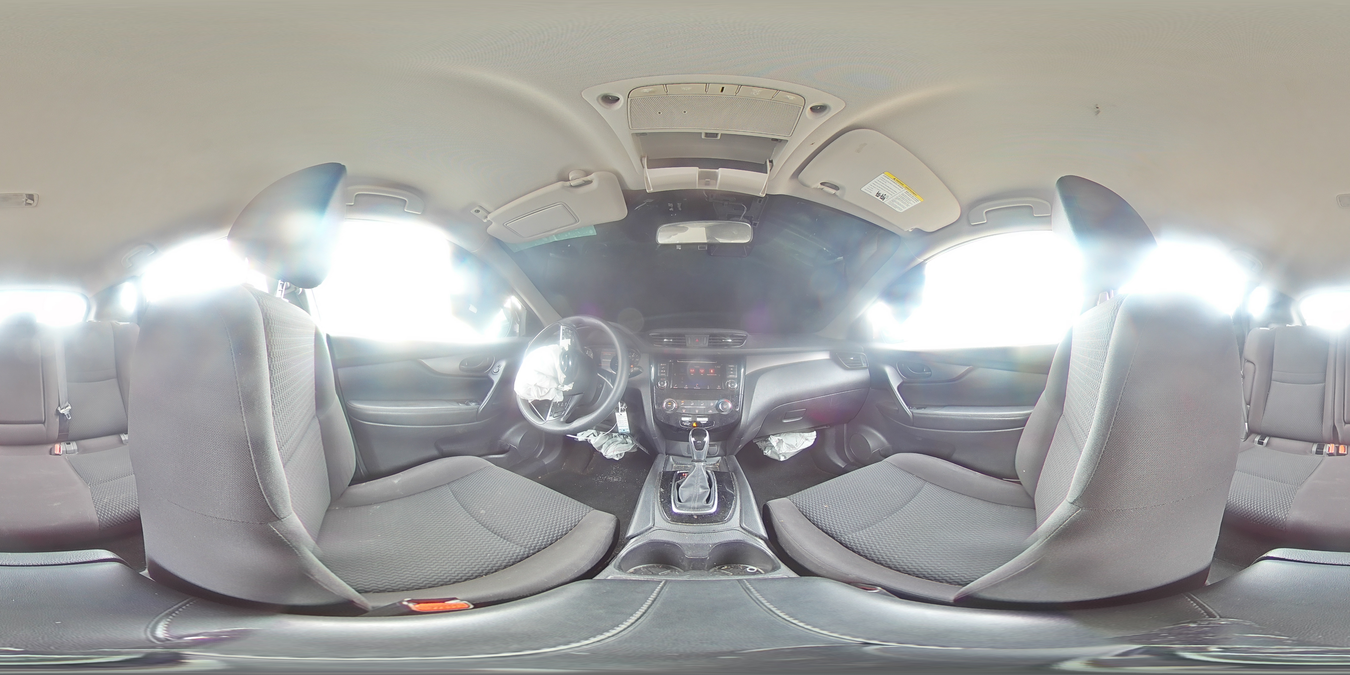 2020 Nissan Rogue - Image 16