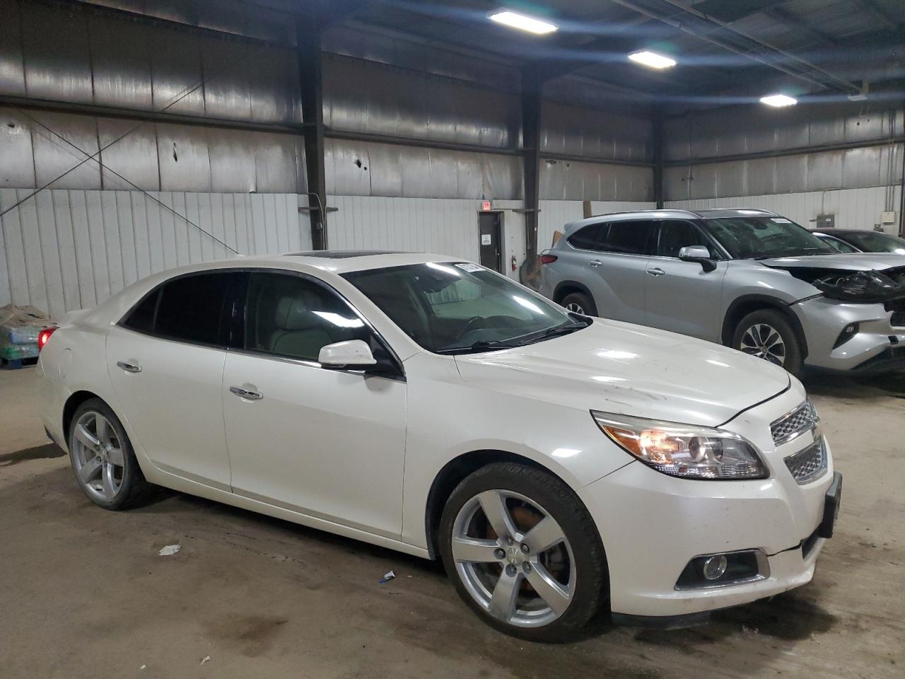 2013 Chevrolet Malibu - Image 4