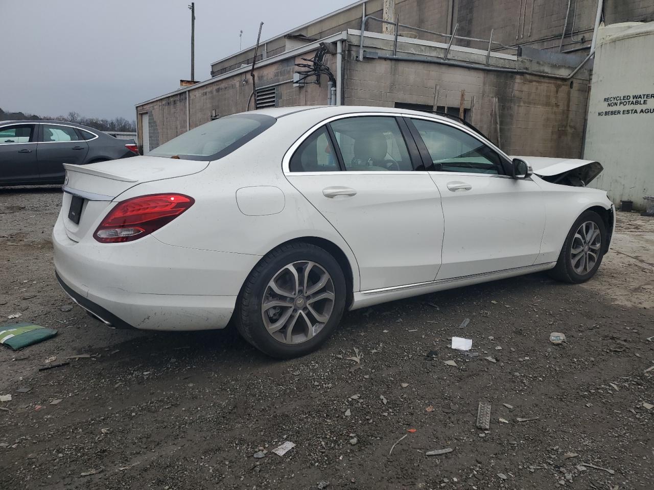 VIN 55SWF4JB6FU096399 2015 MERCEDES-BENZ C-CLASS no.3