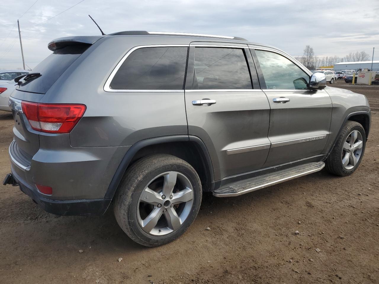 2013 Jeep Grand Cherokee - Image 3