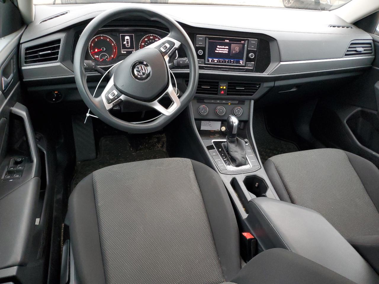 2019 Volkswagen Jetta - Image 8