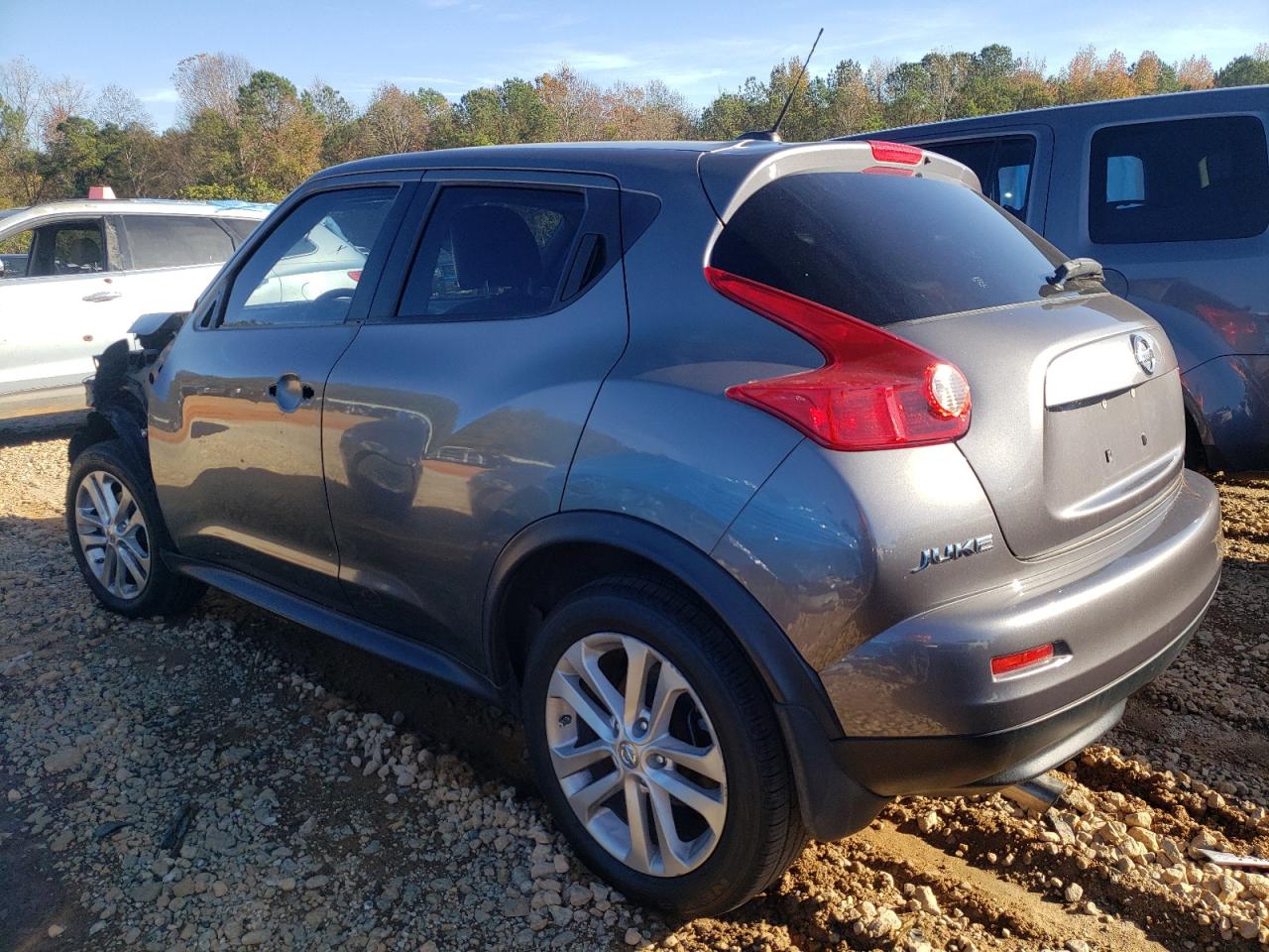 2011 Nissan Juke - Image 2