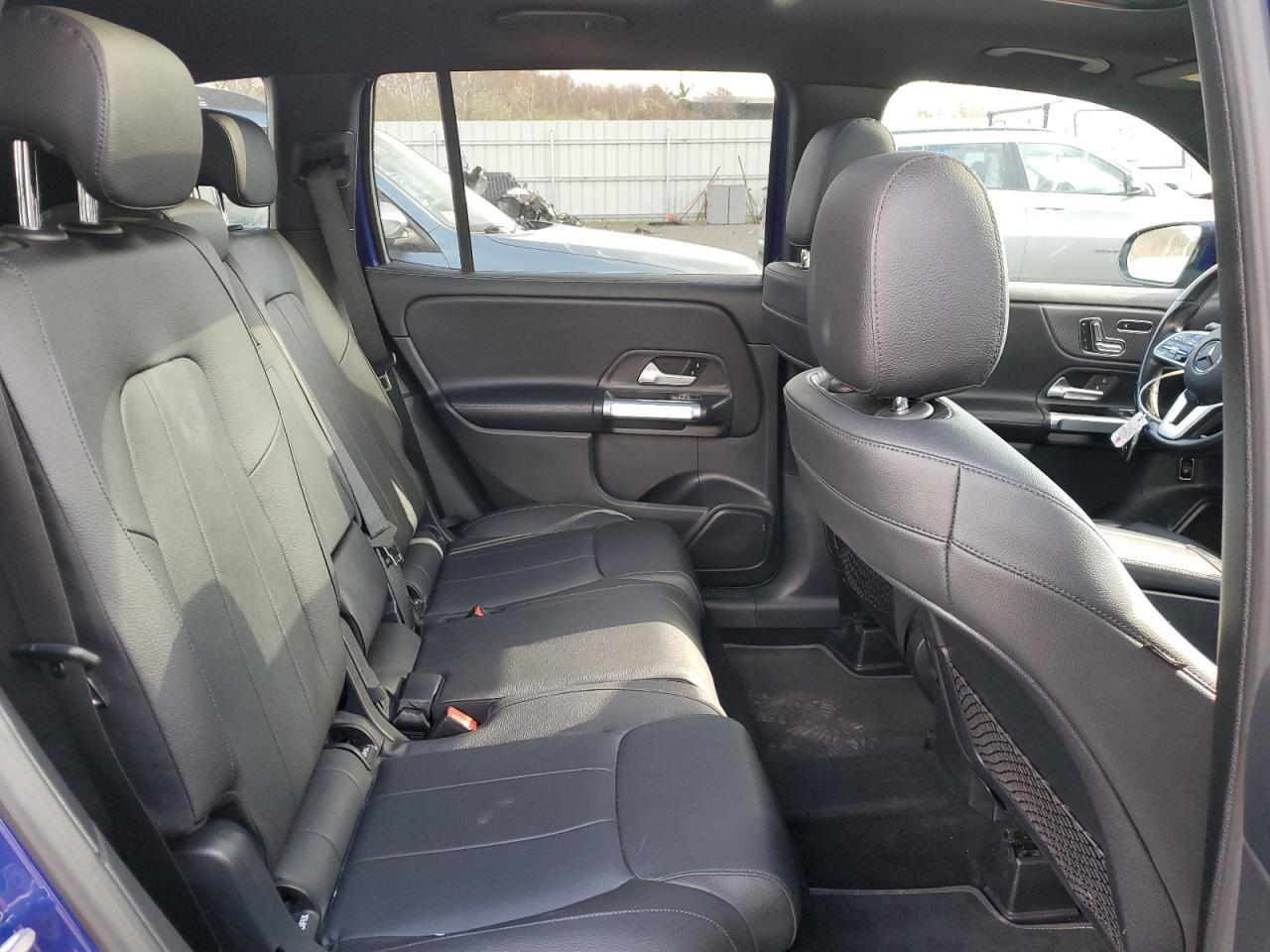 2021 Mercedes-Benz GLB - Image 11