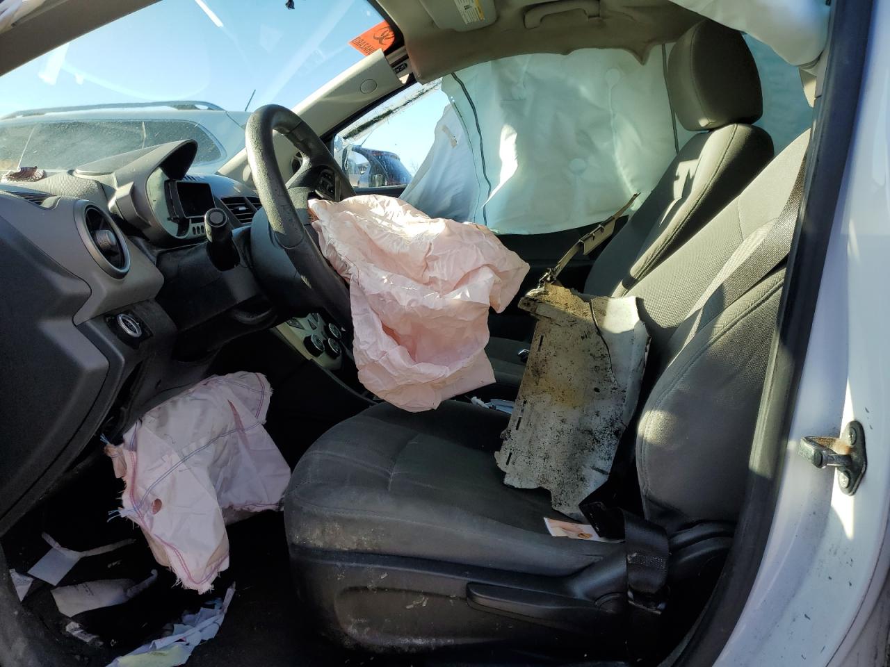 2015 Chevrolet Sonic - Image 7