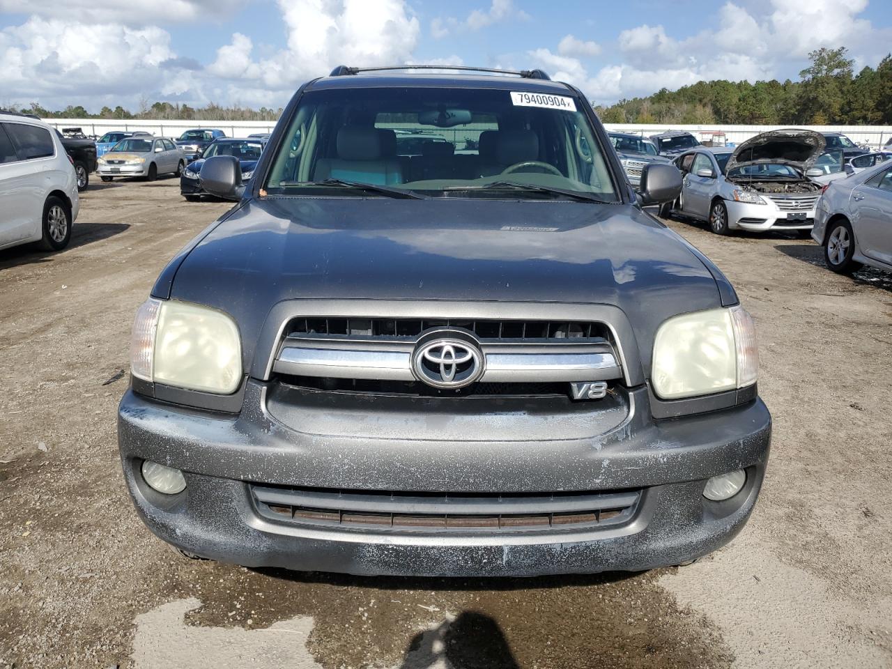 2005 Toyota Sequoia - Image 5