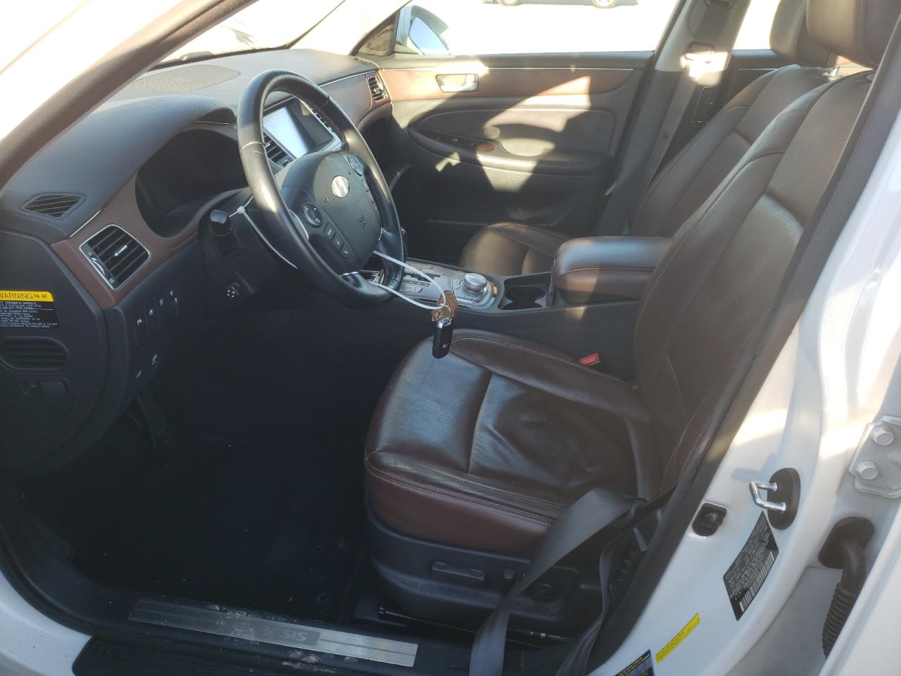 2013 Hyundai Genesis - Image 7