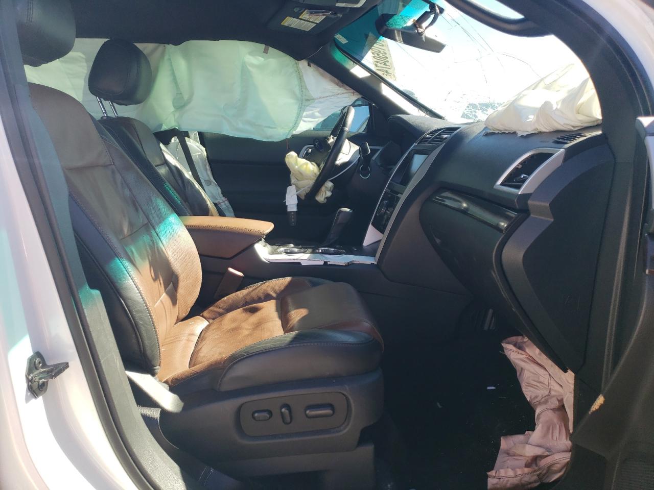 2014 Ford Explorer - Image 7