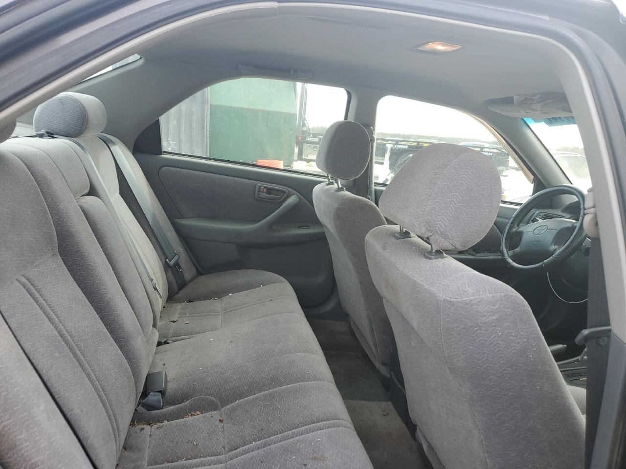 1999 Toyota Camry - Image 10
