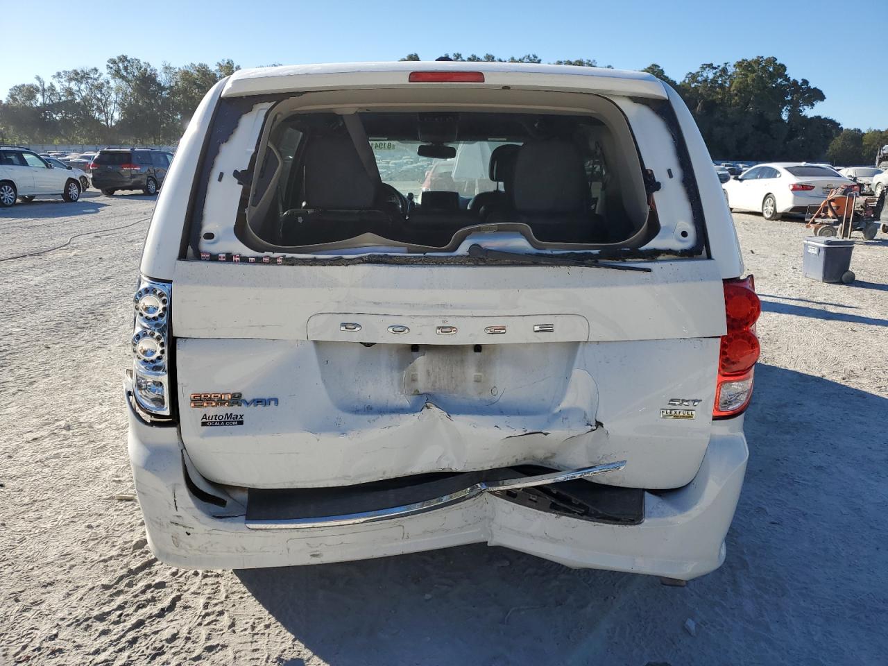 2019 Dodge Caravan - Image 6
