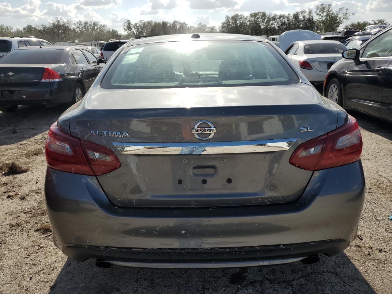 2018 Nissan Altima - Image 6