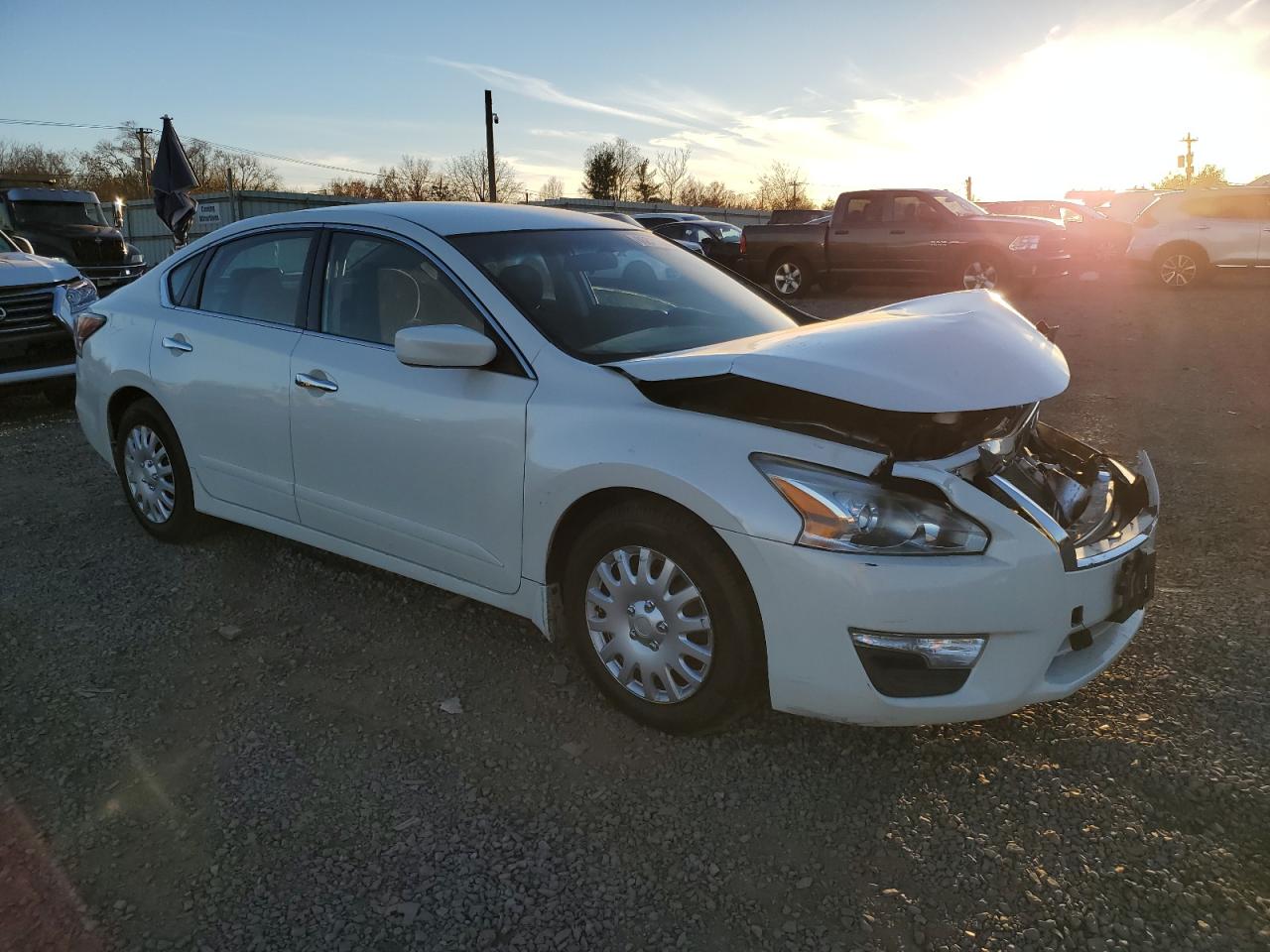 2015 Nissan Altima - Image 4