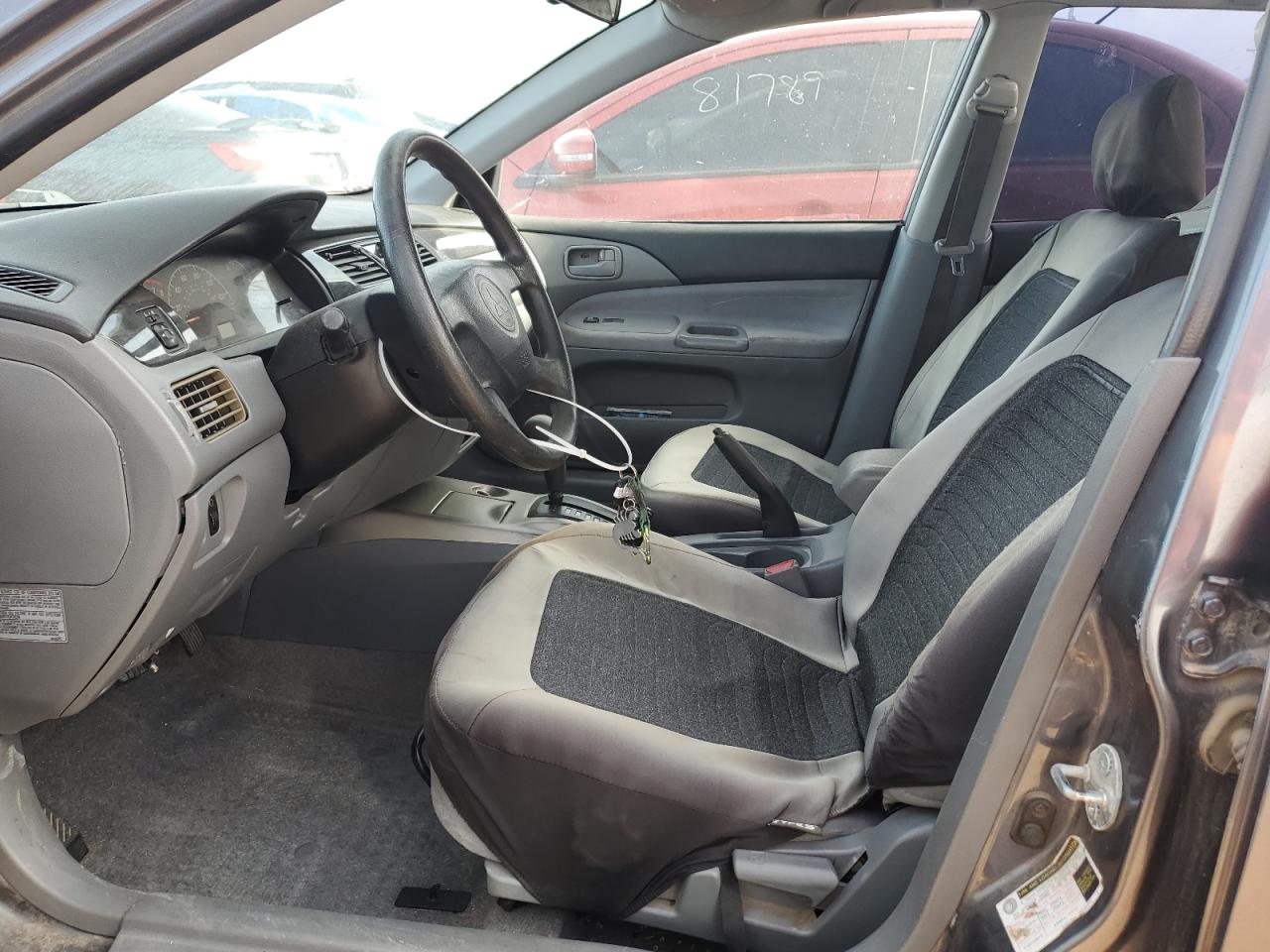 2005 Mitsubishi Lancer - Image 7
