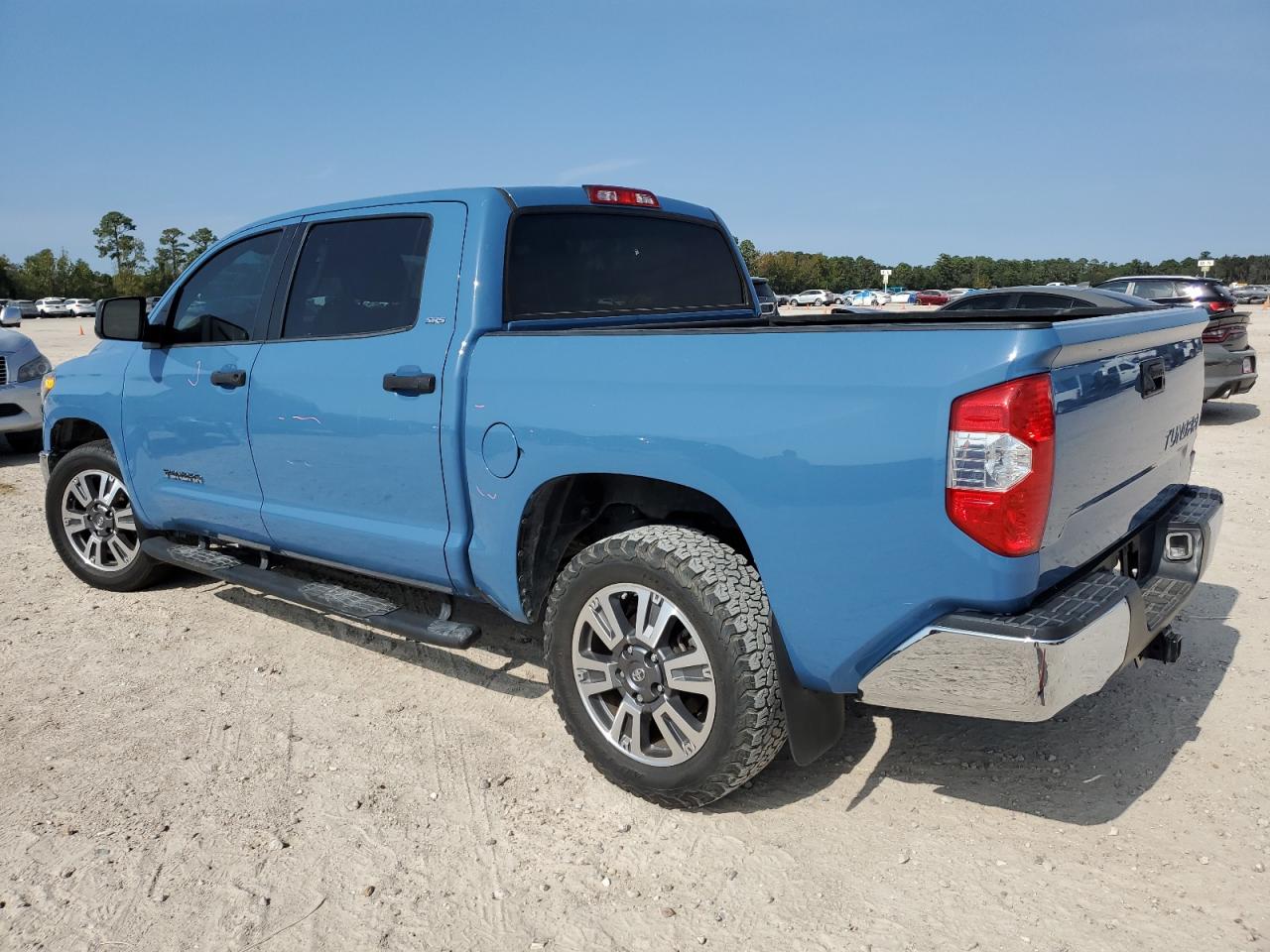 2019 Toyota Tundra - Image 2