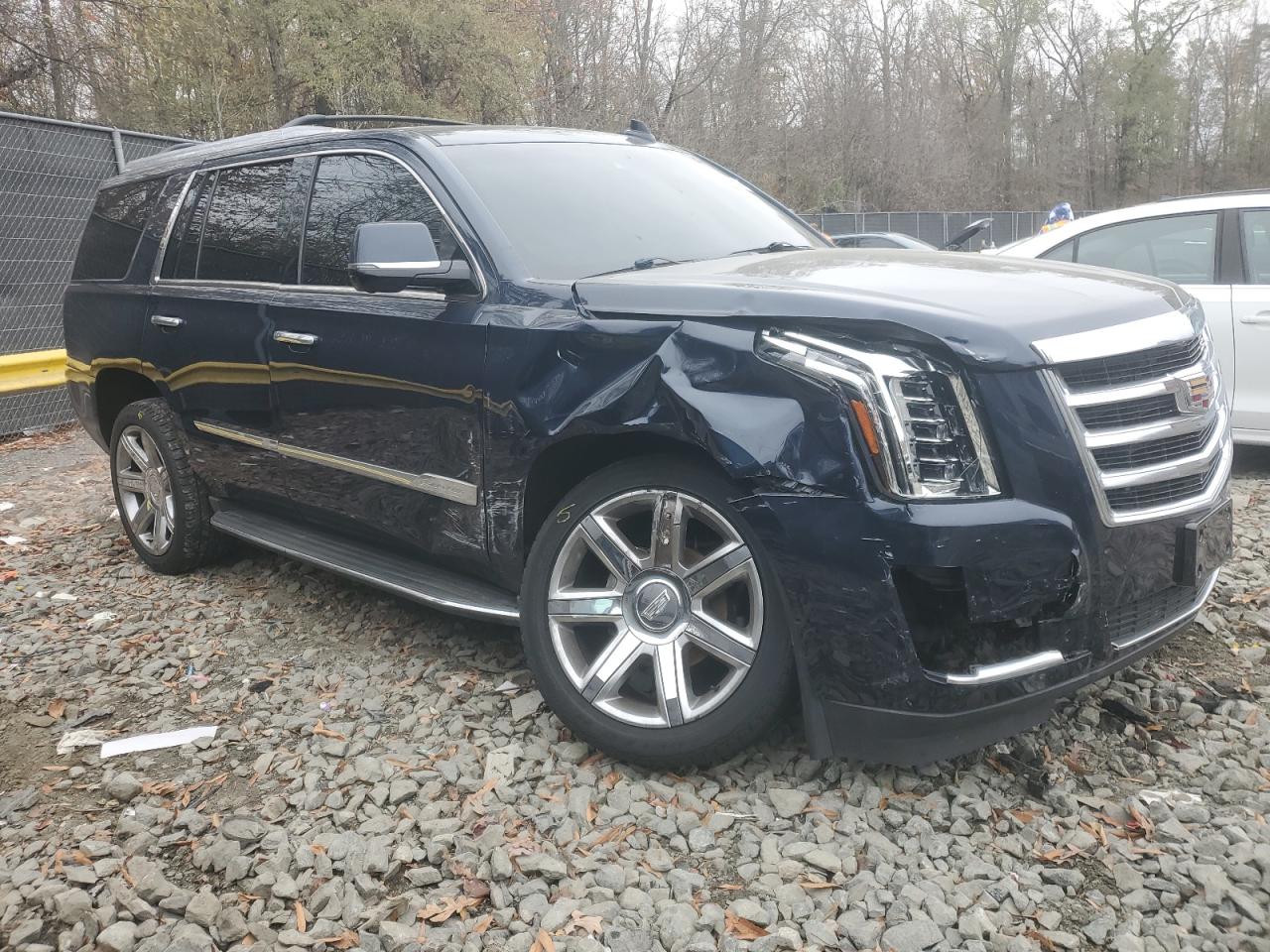 2017 Cadillac Escalade - Image 4