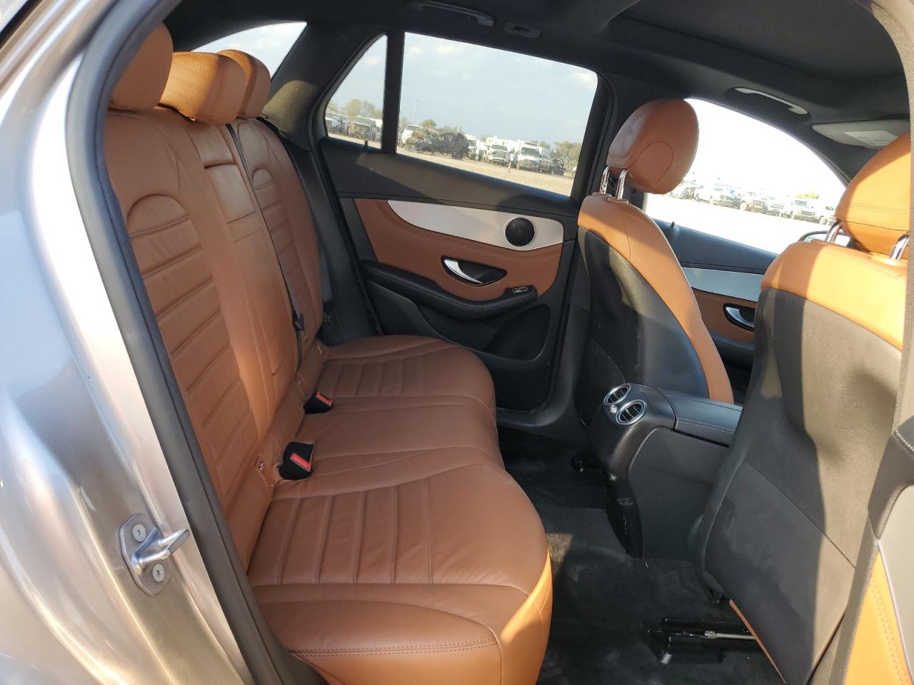 2019 Mercedes-Benz GLC - Image 11