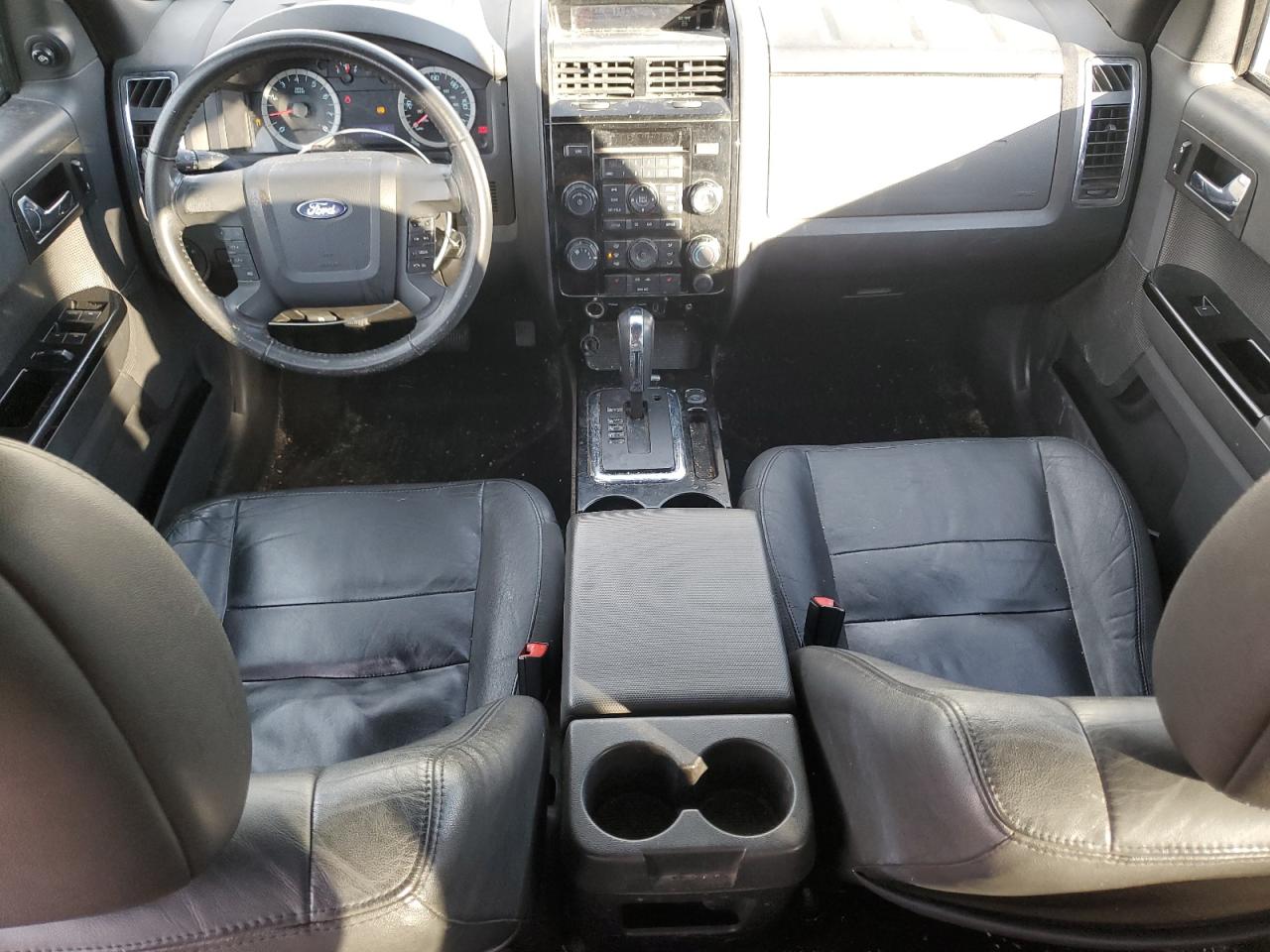 2010 Ford Escape - Image 8