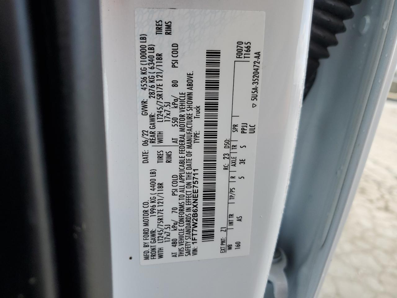 2022 Ford F250 - Image 12