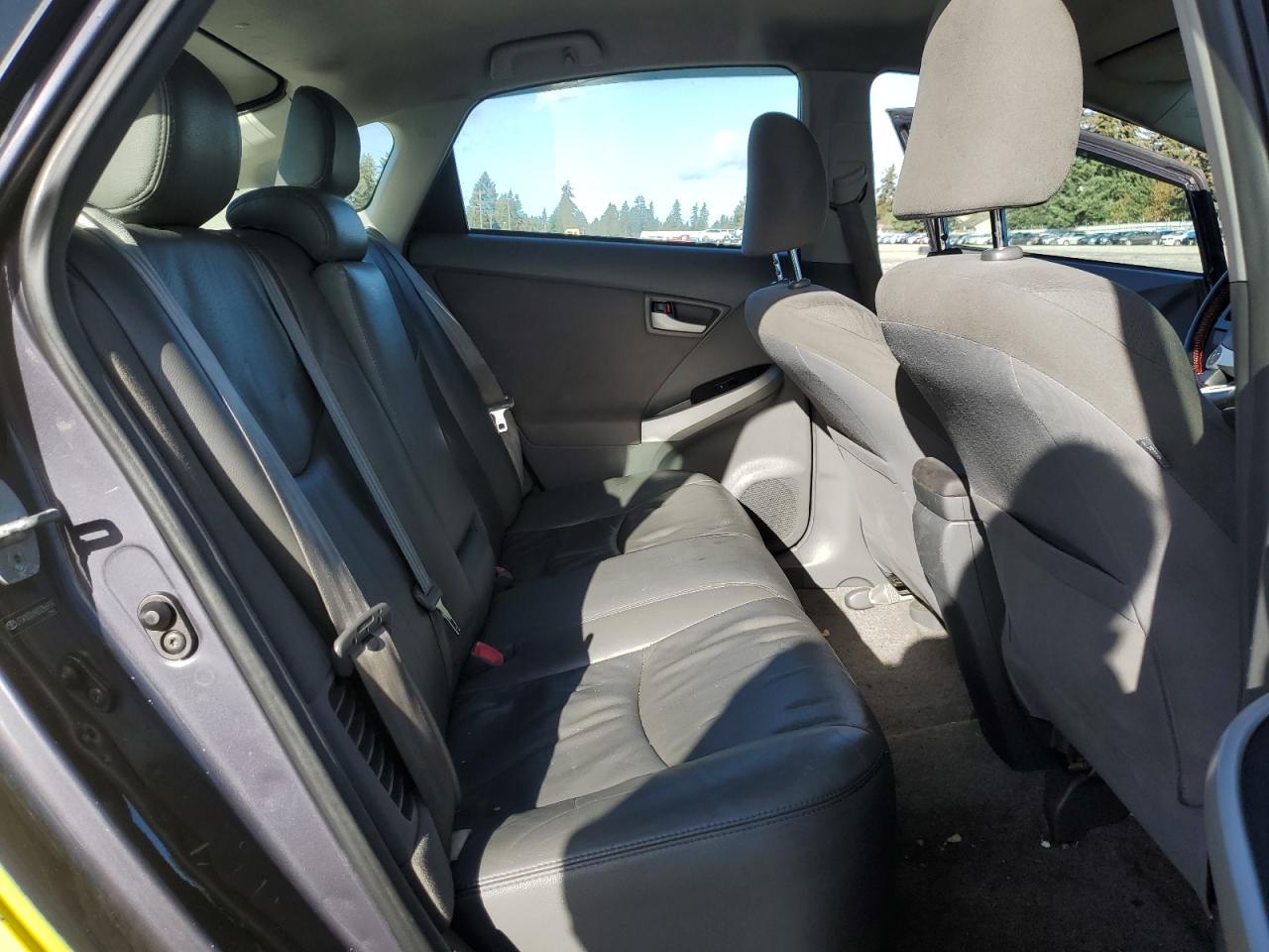 2011 Toyota Prius - Image 10