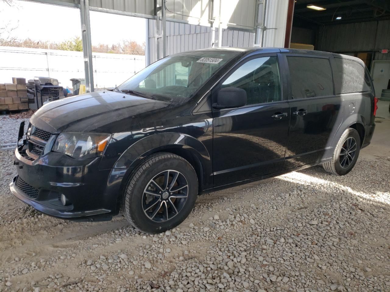 2018 Dodge Caravan - Image 1