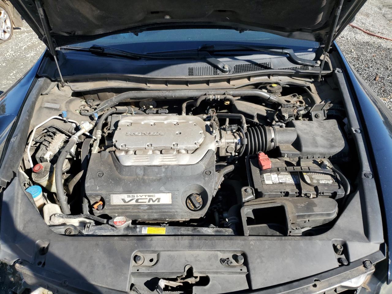 2012 Honda Accord - Image 11