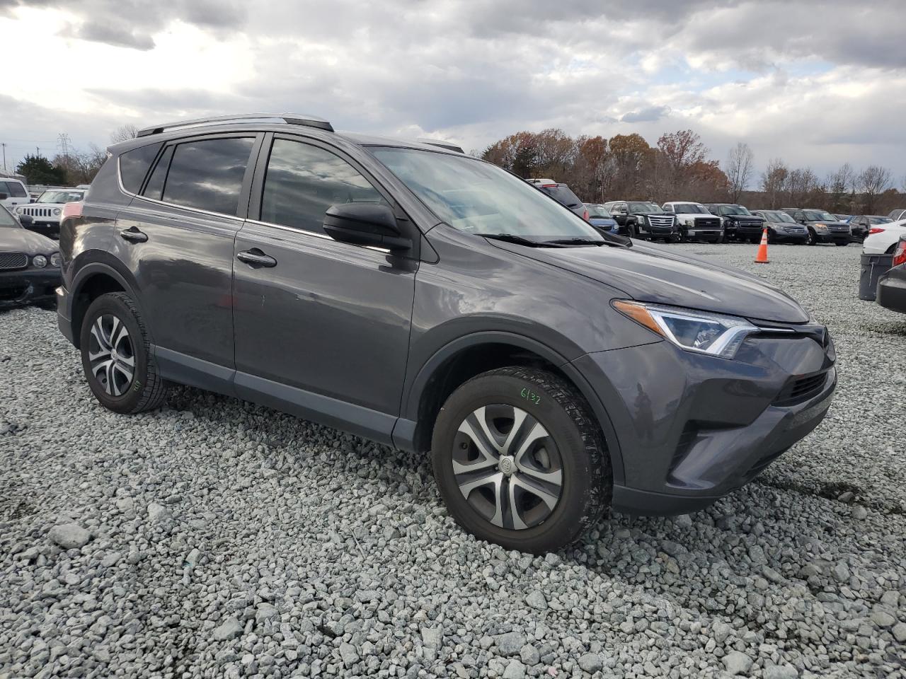 2018 Toyota RAV 4 - Image 4
