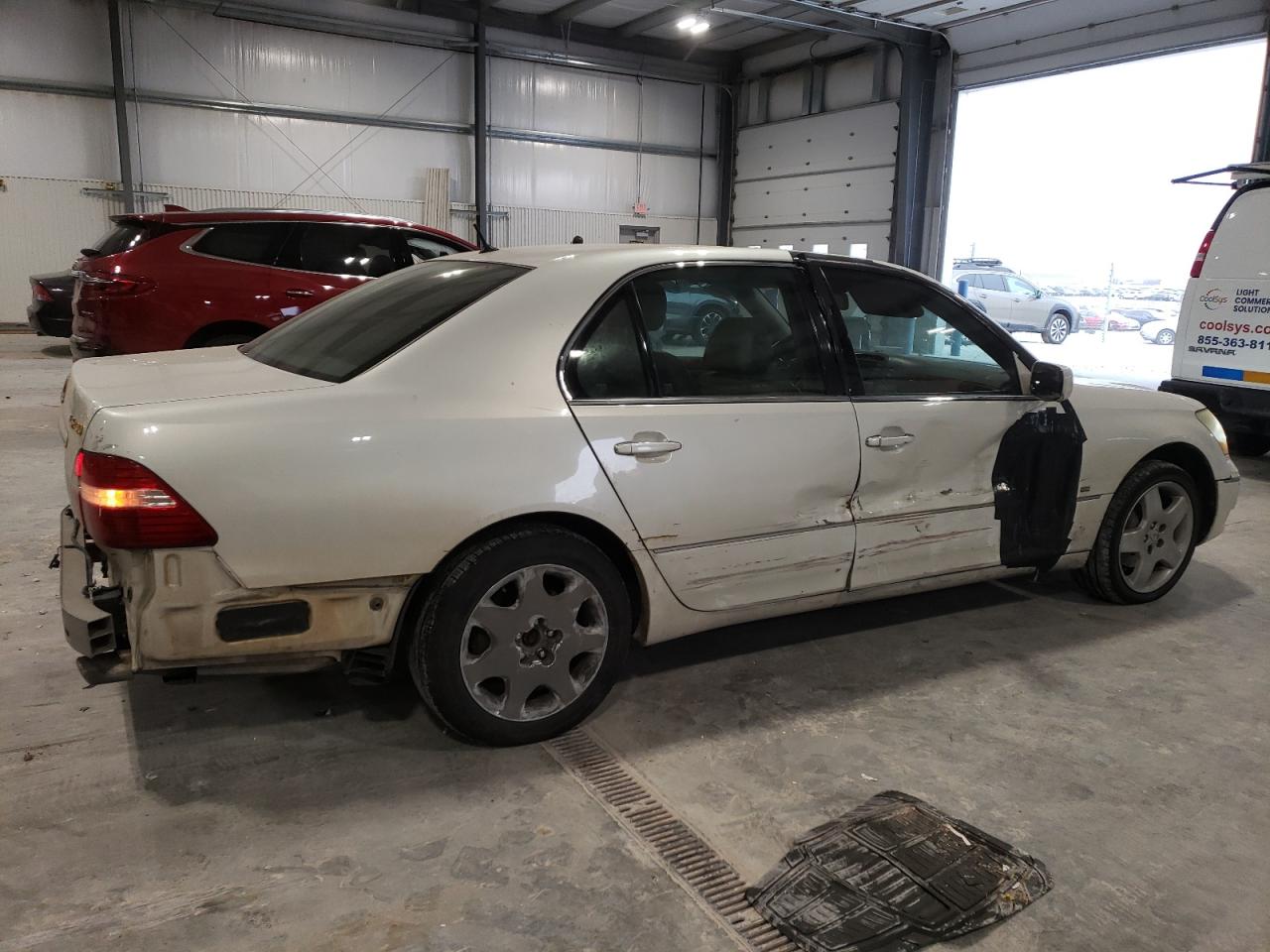 2004 Lexus LS - Image 3