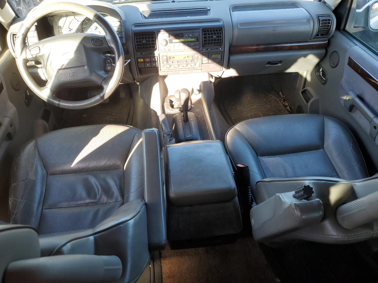 2000 Land Rover Discovery - Image 8